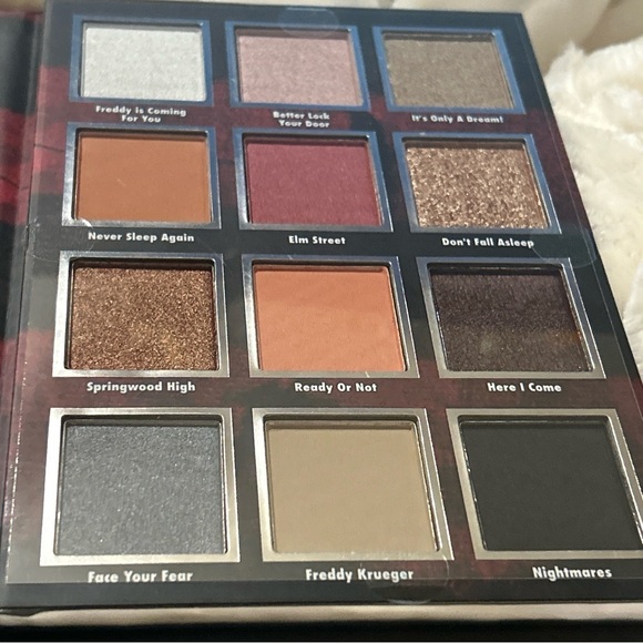 Sold Out: Nightmare on Elm Street 12 Eyeshadow Palette - Picture 9 of 12